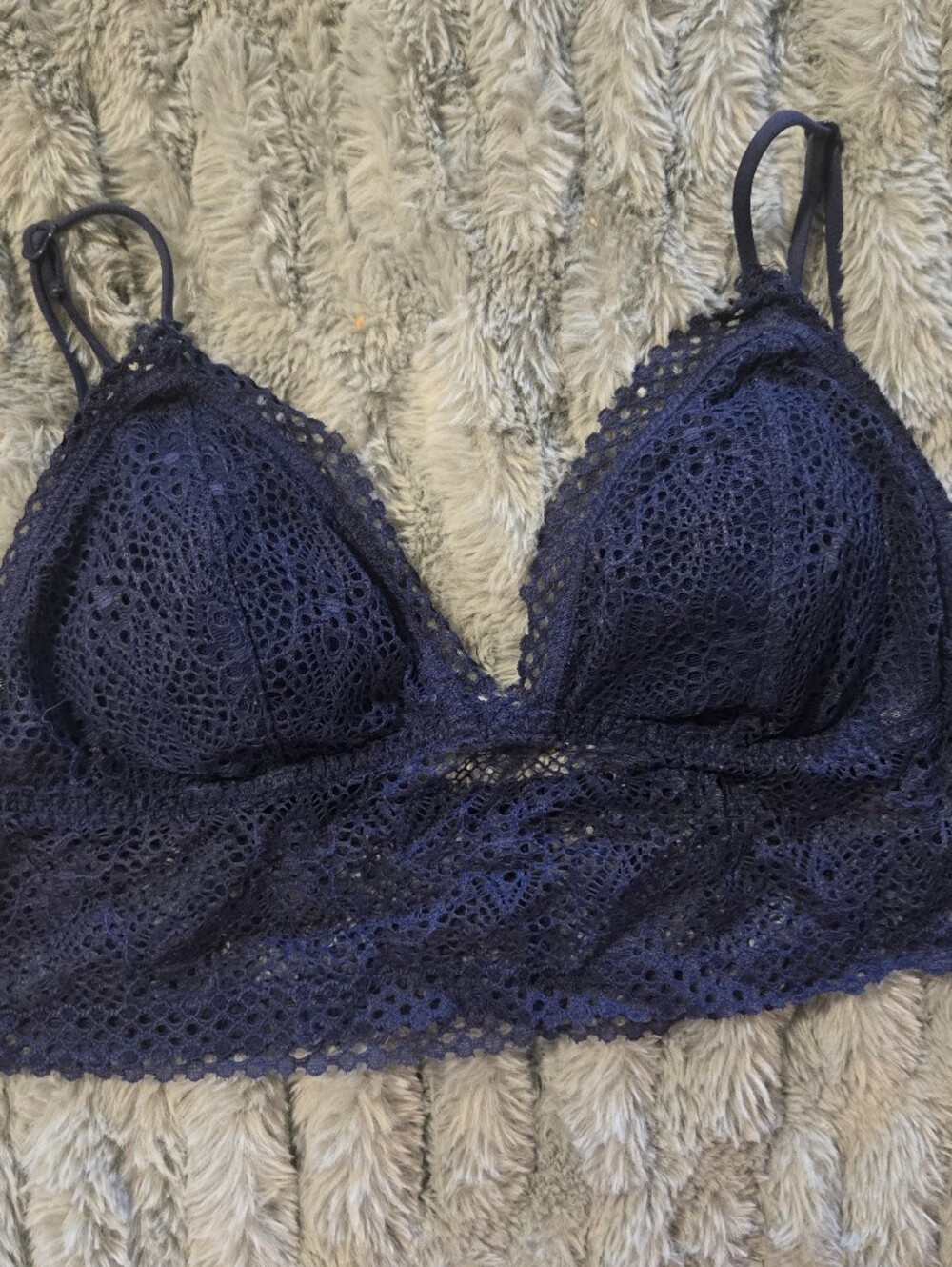 Victoria's Secret Navy Blue Lace Bralette, Size Small
